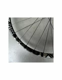 Dt-swiss DT SWISS HX1501 Hybrid SPLINE Vorderrad 27,5 35mm Disc Neu -Fahrradzubehör Elegant Magasin dt swiss hx1501 hybrid spline vorderrad 275 35mm disc neu 2