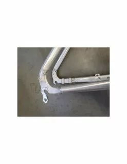 Gitane E-Rapid 700C E-Bike Rahmen Raw Unlackiert Neu 11 Gitane E-Rapid 700C E-Bike Rahmen Raw Unlackiert Neu -Fahrradzubehör Elegant Magasin gitane e rapid 700c e bike rahmen raw unlackiert neu 4