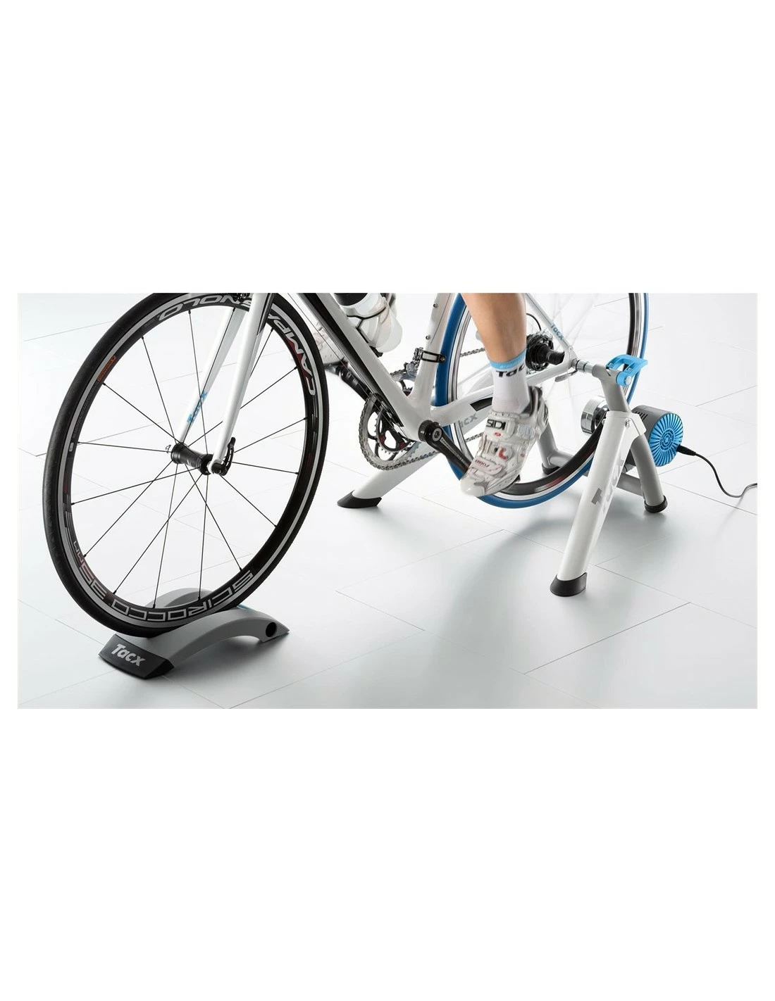 Tacx Flow Smart Heimtrainer T2240 Rollentrainer Neu 7 Tacx Flow Smart Heimtrainer T2240 Rollentrainer Neu – Bild 7